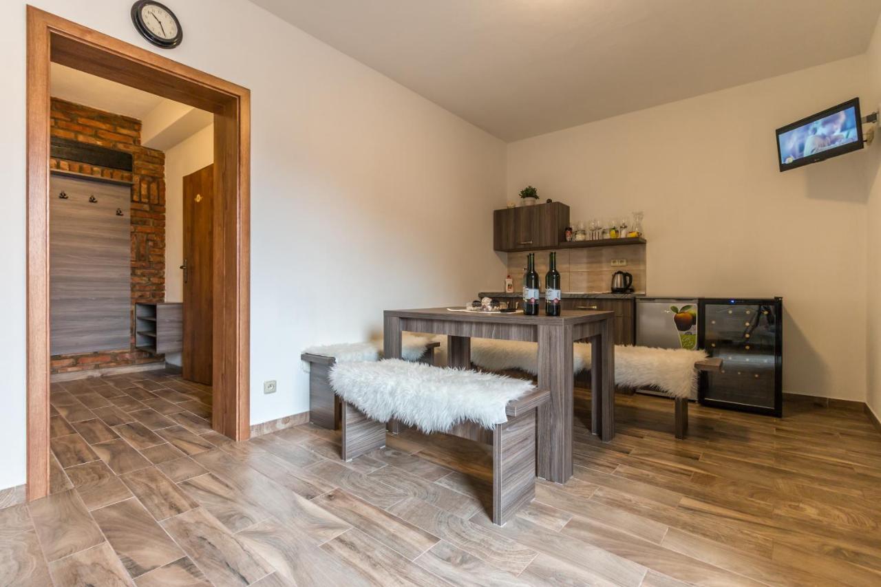 Apartmany U Babicky Mutěnice Buitenkant foto
